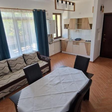 Apartament Casa Francesca Comanesti  Zewnętrze zdjęcie