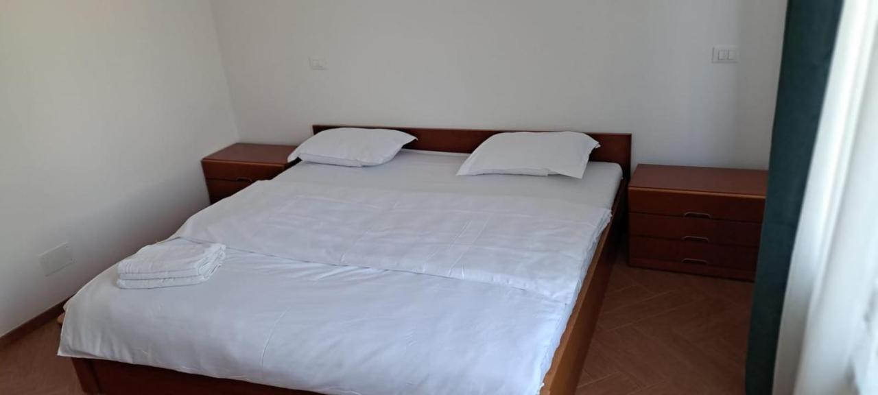 Apartament Casa Francesca Comanesti  Zewnętrze zdjęcie