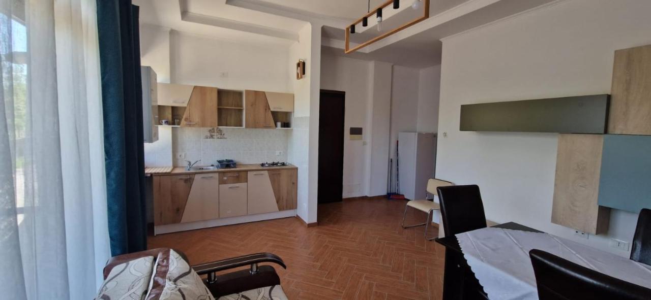 Apartament Casa Francesca Comanesti  Zewnętrze zdjęcie